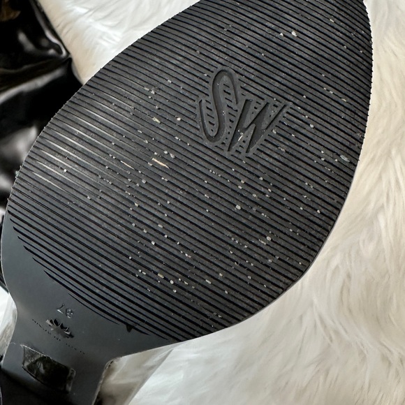 Boots Luxury Designer By Stuart Weitzman size 37 - Picture 3 of 10